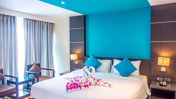 Your very own honeymoon hotel in Pattaya near Walking Street and Bali Hai Pier.